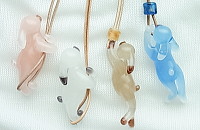 �K���X���*�|���T�q�@�K���X�E�A�N�Z�T���[